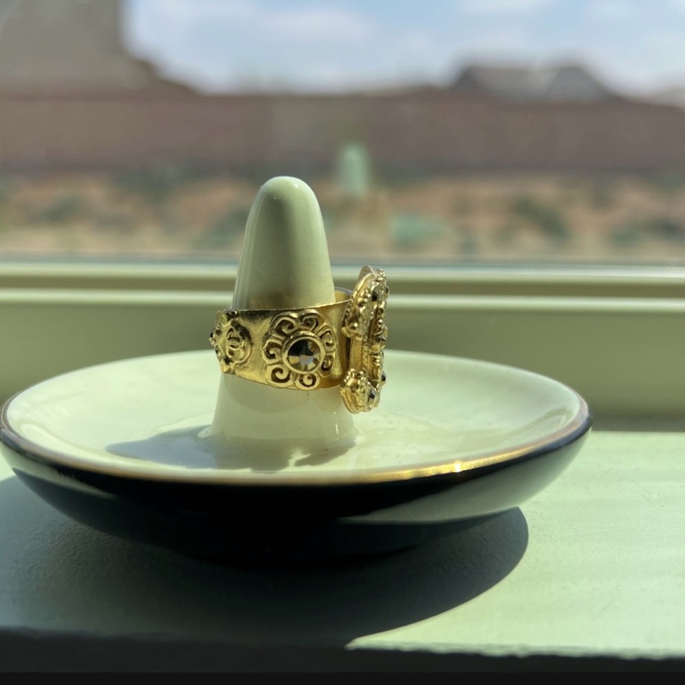 Chanel Cocktail Ring - Picture 2 of 6